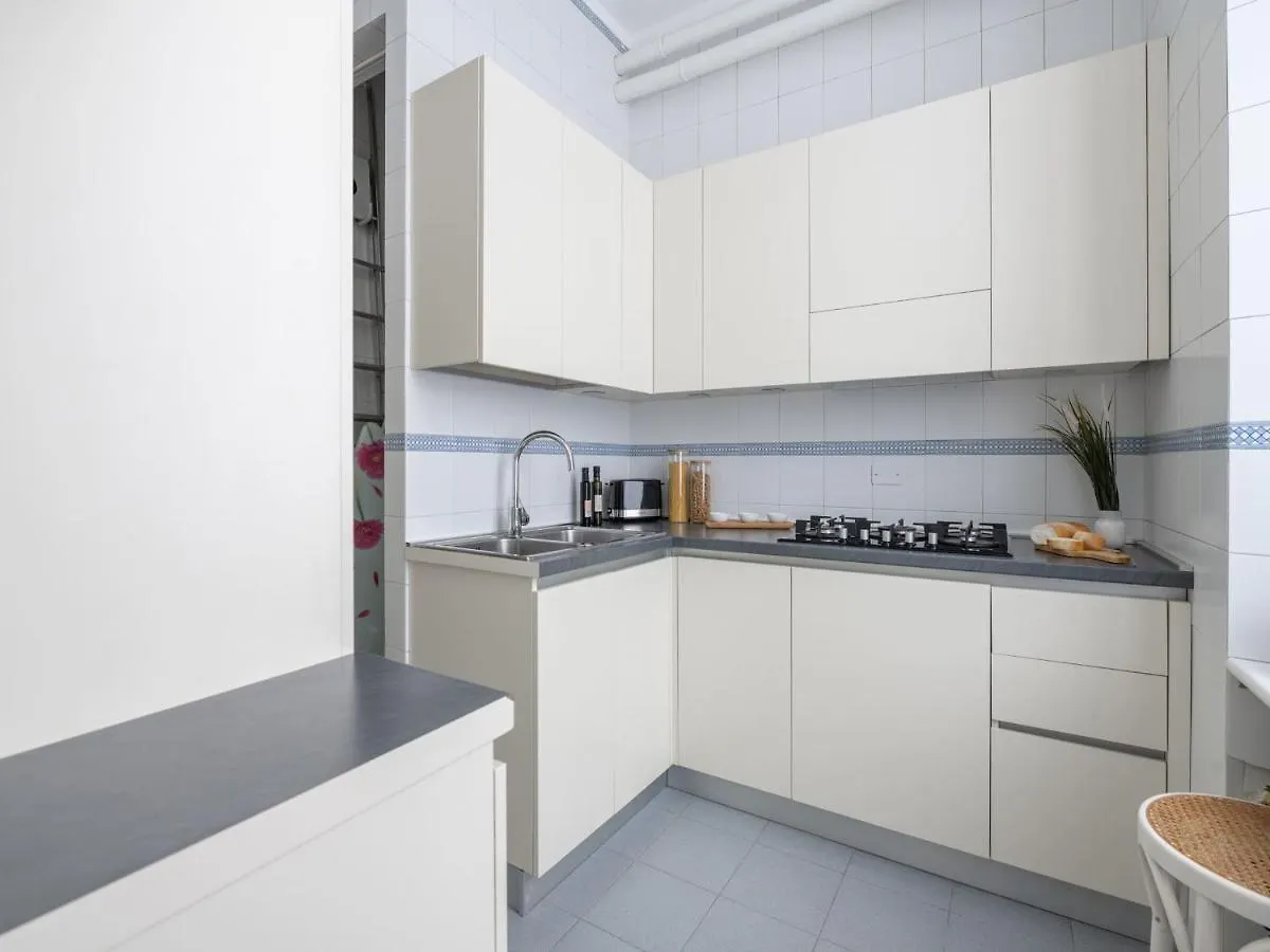 The Best Rent - Gorgeous Two-Bedroom Apartment In Porta Nuova District ミラノ