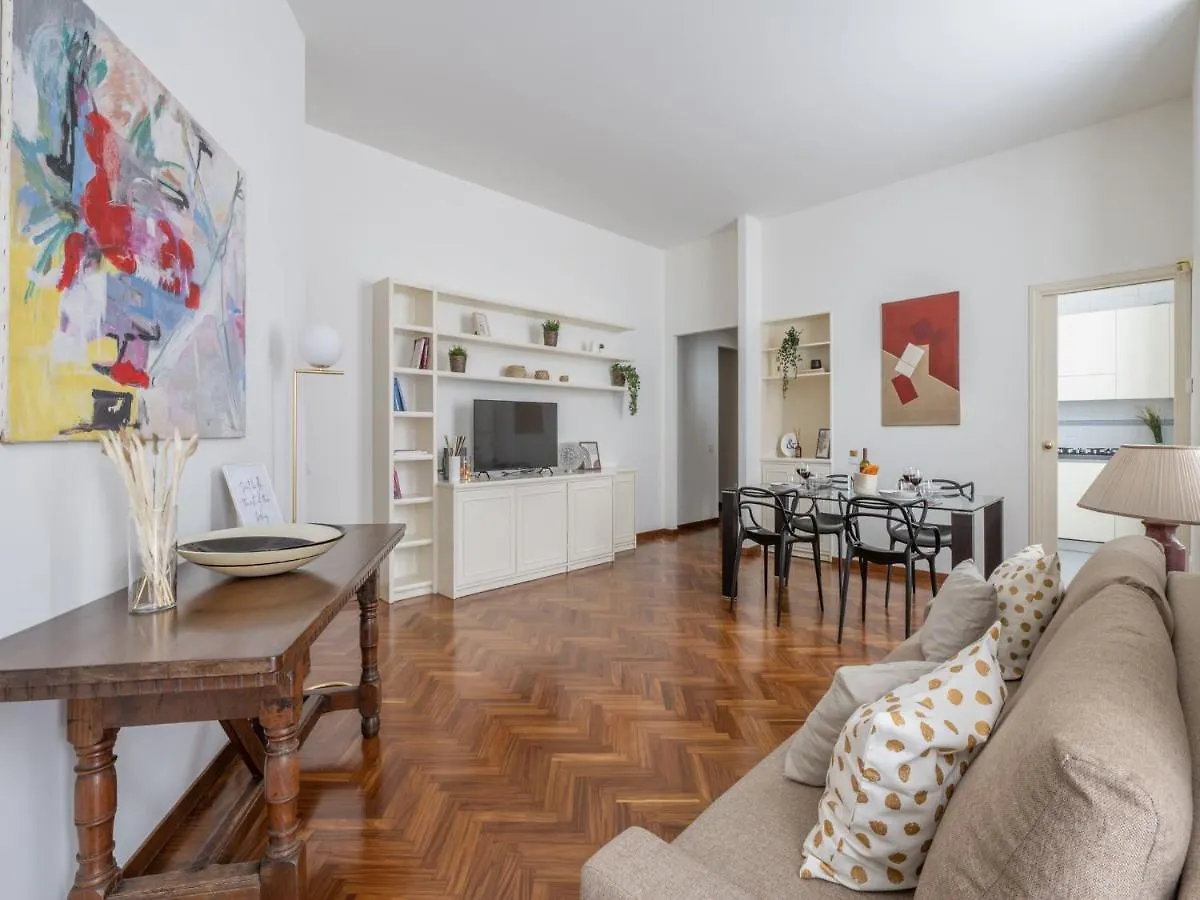 The Best Rent - Gorgeous Two-Bedroom Apartment In Porta Nuova District Milan