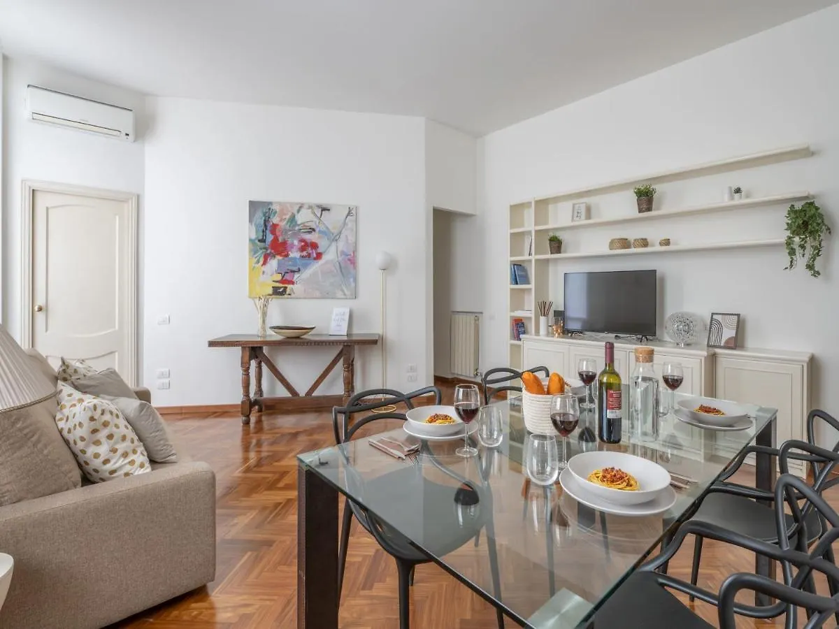 The Best Rent - Gorgeous Two-Bedroom Apartment In Porta Nuova District location